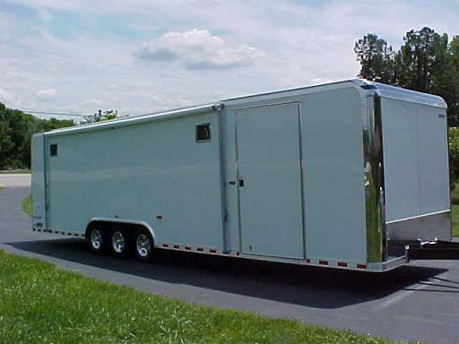 RAY KITCHEN
Argillite, KY
Pace 32' Shadow GT

